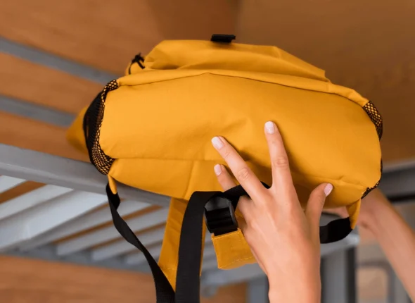 TRN_ideal_locations_to_keep_your_bag_out_bag
